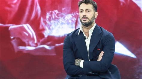 fabrizio corona versace|Perché Fabrizio Corona non andrà in carcere nonostante la .